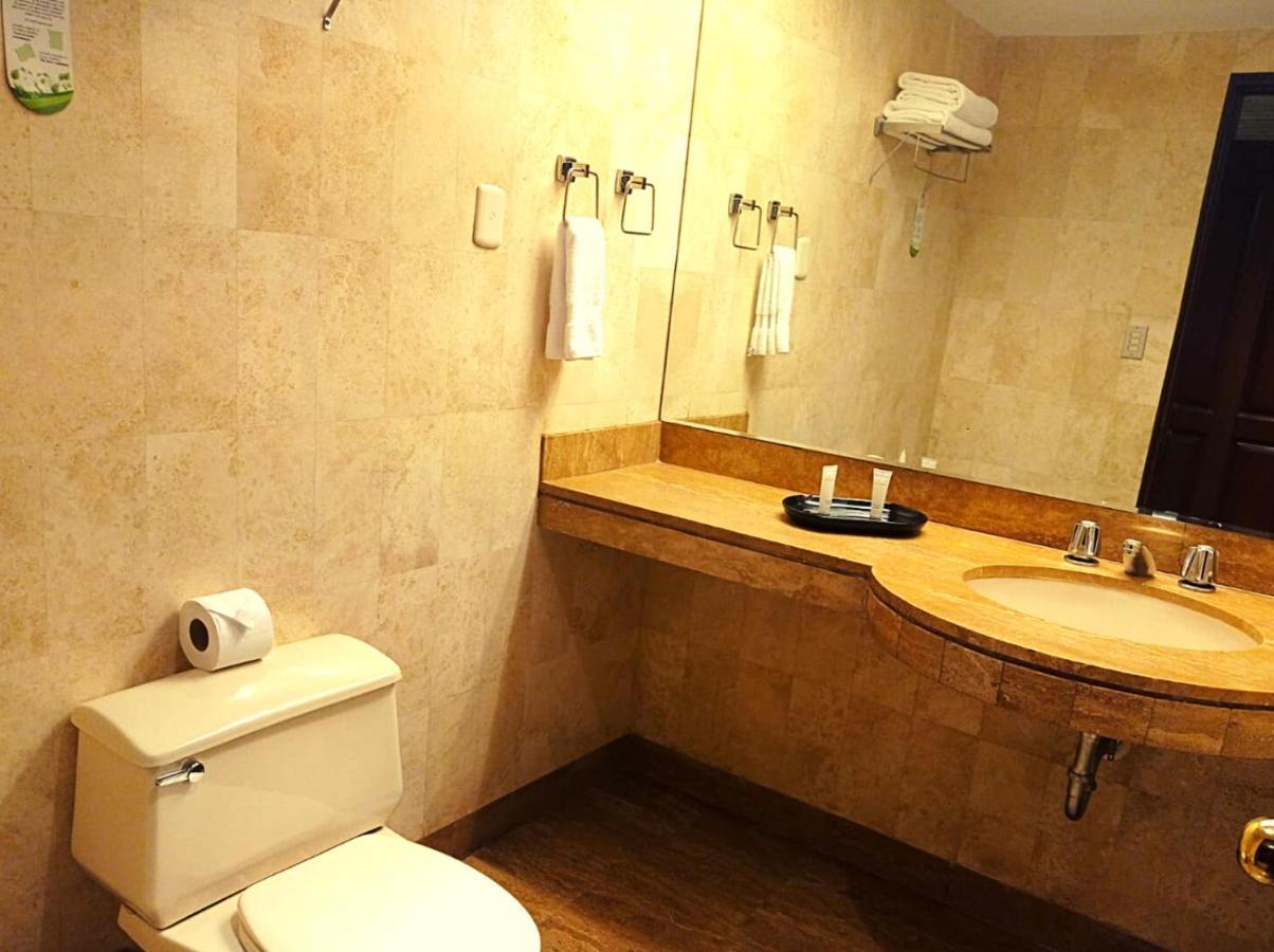 J&A Classic Hotel Lima Exterior foto Bathroom
