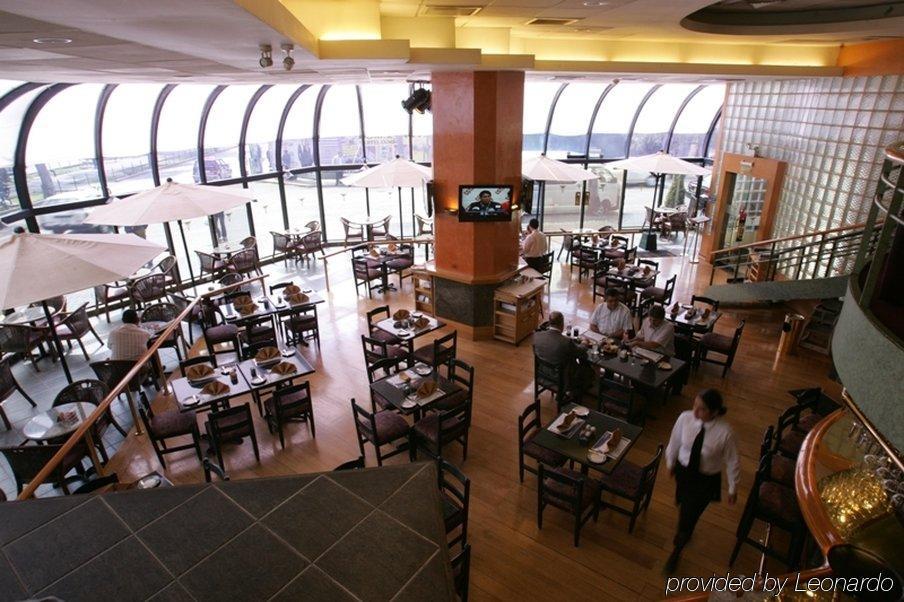 J&A Classic Hotel Lima Restaurant foto The restaurant